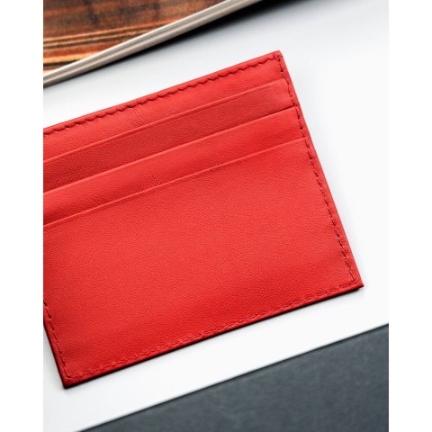 Eleganckie, czerwone etui na karty ze skóry naturalnej