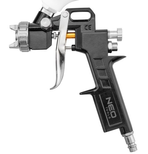 Pistolet lakierniczy górny zbiornik 0.6 l, dysza 1.5 mm