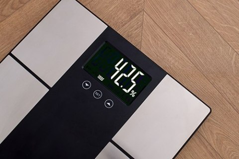 AD 8165 Waga łazienkowa z analizatorem - 225kg