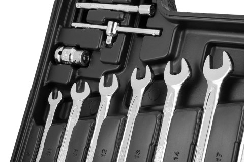 Zestaw kluczy nasadowych 1/2", 1/4", 82 szt., CrV
