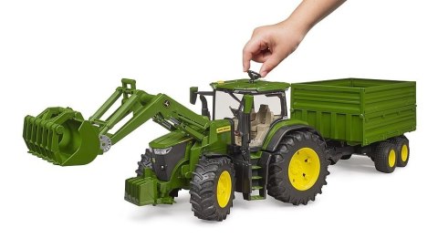 Traktor john deere 7r 350 z ładowaczem i przyczepą