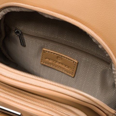 Sportowa beżowa saszetka damska na ramię nerka crossbody ze skóry ekologicznej Peterson