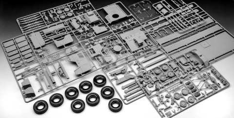 Model plastikowy ciężarówka man 10t milgl 8x8 1/35