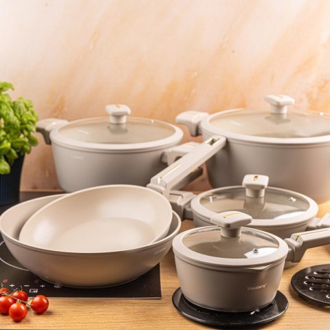 Zestaw garnków 12-elementowy z patelnią wok, aluminium odlewane, powłoka nieprzywierająca, beżowy, klausberg, kb-7969