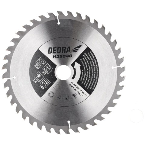 Pilarka do drewna 2000w