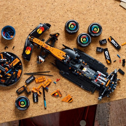 Klocki technic 42228 bolid f1 mclaren mcl39
