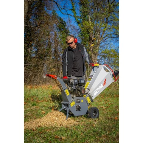 Rozdrabniacz spalinowy do gałęzi 5,5km 100mm
