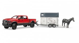 Auto ram 2500 power wagon z przyczepą do przewozu koni