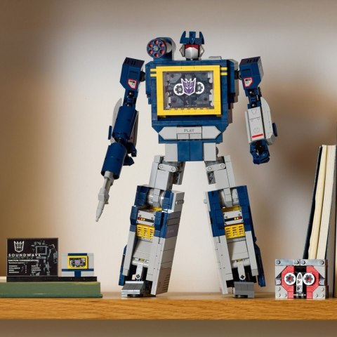 Klocki icons 10358 transformers: soundwave