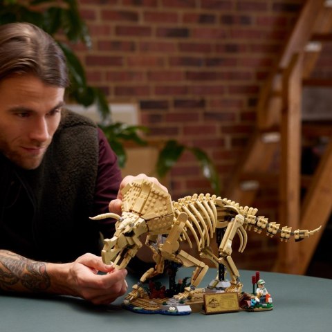 Klocki jurassic world 77985 szkielety dinozaurów: triceratops
