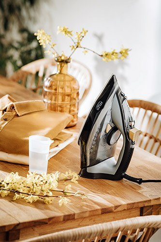 AD 5038 Żelazko parowe 3000w