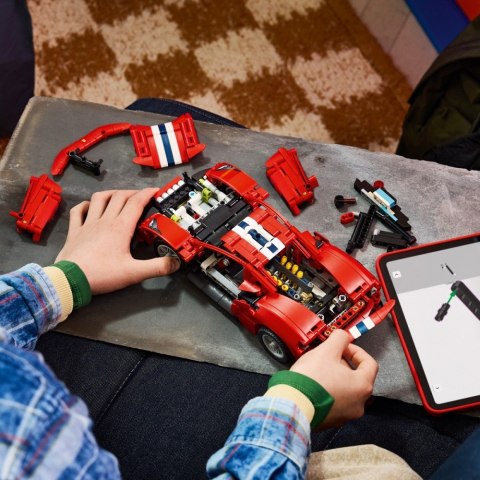 Klocki technic 42235 samochód ferrari 488 pista