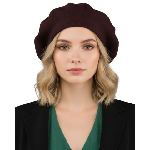 Brązowy, uniwersalny beret damski wykonany z akrylu - Rovicky