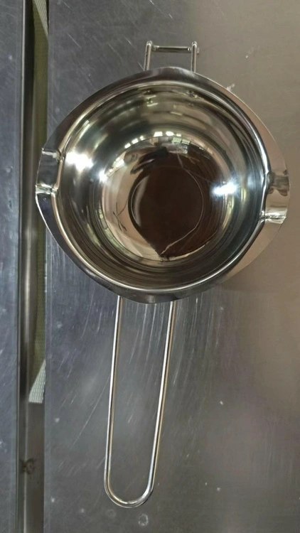 DA204A Topielnik do topienia wosku 600ml